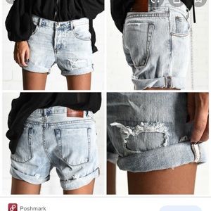 ONE X ONE TEASPOON shorts